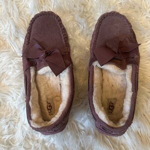UGG Moccasin Slippers with Bow- size 8